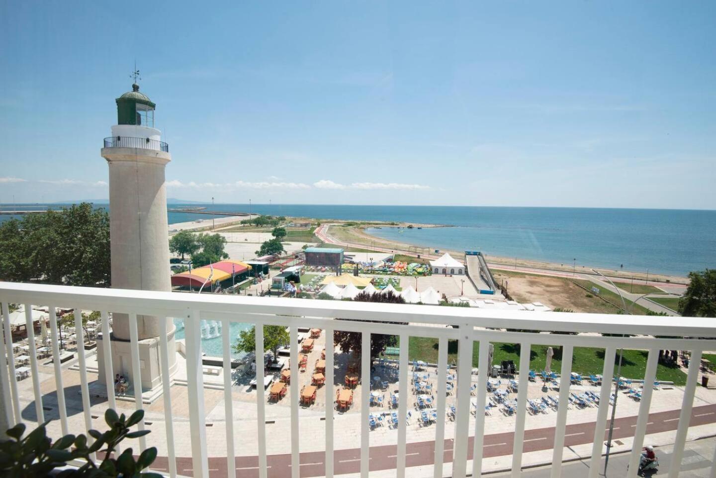 Lighthouse Apartments Александроуполис Экстерьер фото